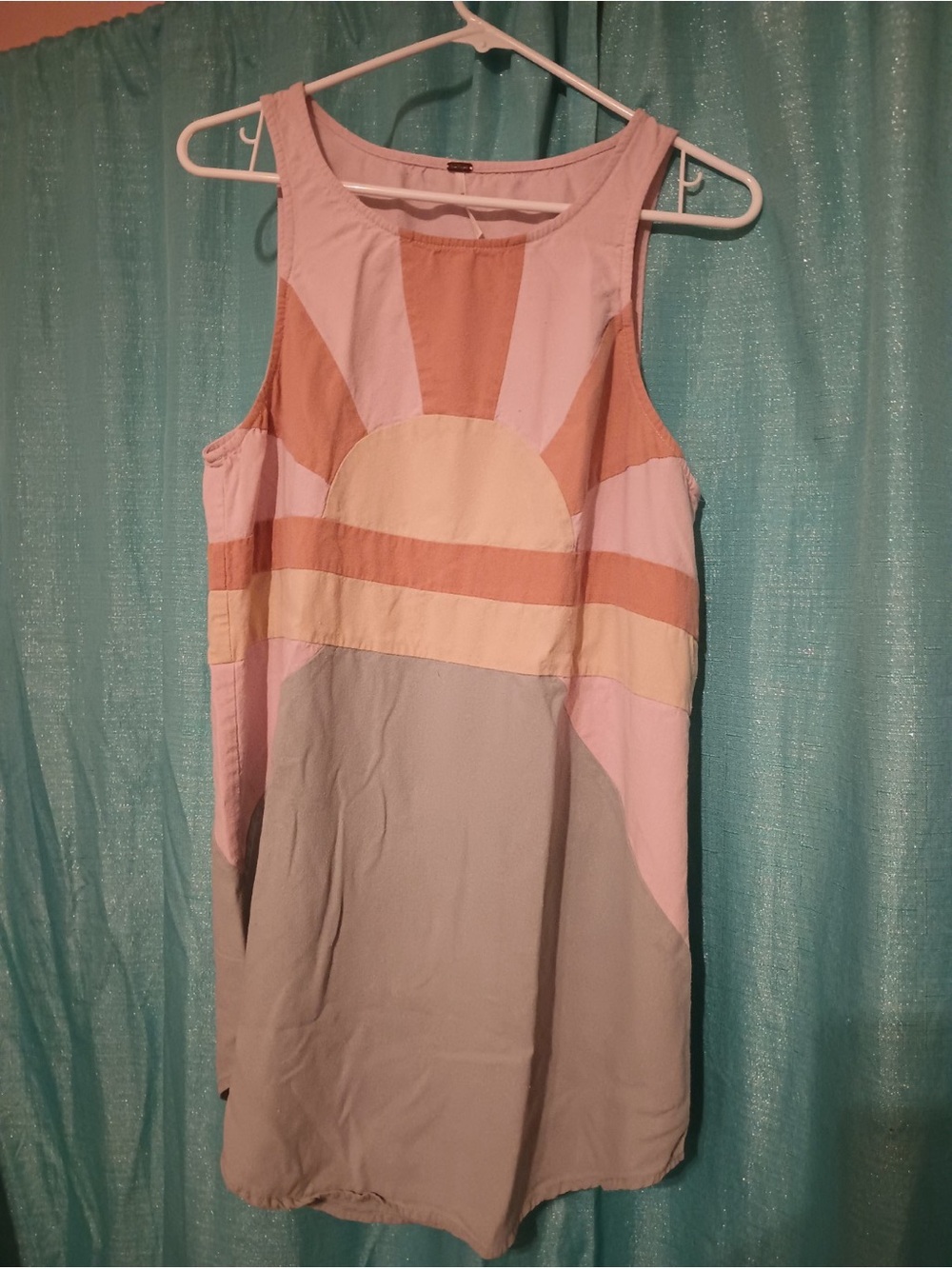 Free People 100% Silk Sun Graphic Tunic Top Boho Pink Sage Sleeveless Unique